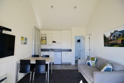 Cromwell Top 10 Holiday Park