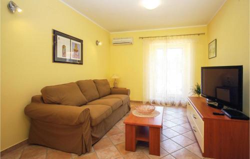 Holiday Home Mali Vareski III