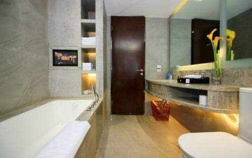 Fortune Century Hotel