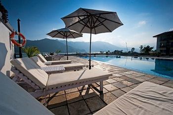 Hotel Waterfront Resort