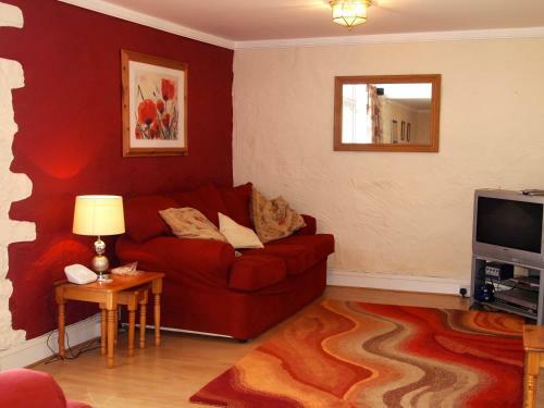 Cwmcrwth Farm Holiday Cottages