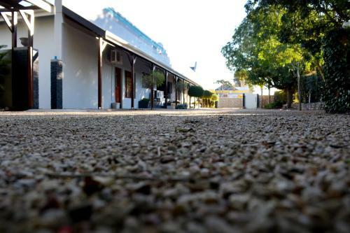 Hostal Cosmos Cuisine Addo