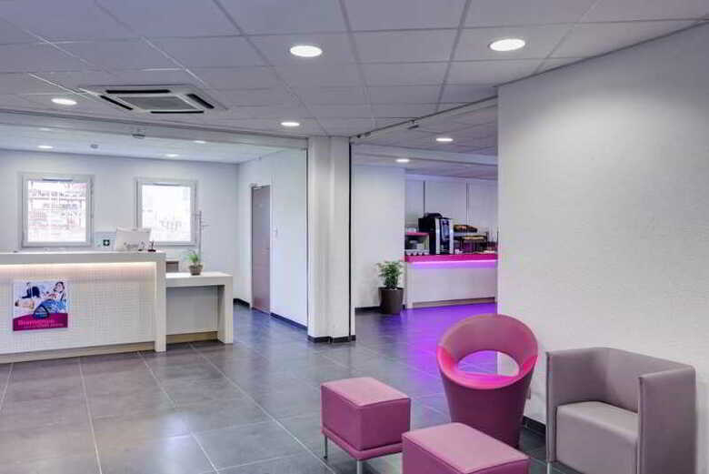 Hotel Akena City De Romilly
