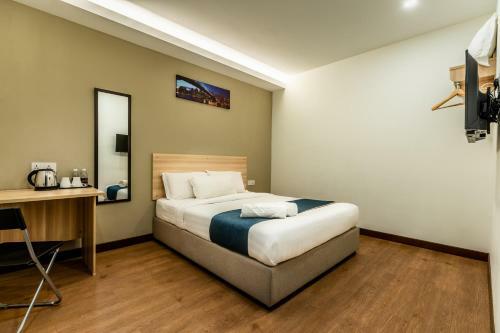 Orange Hotel