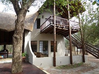 Mvuradona Safari Lodge