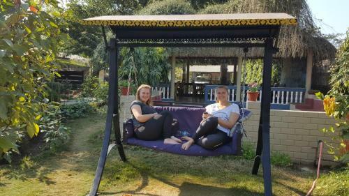 Hotel Chitwan Village Resort