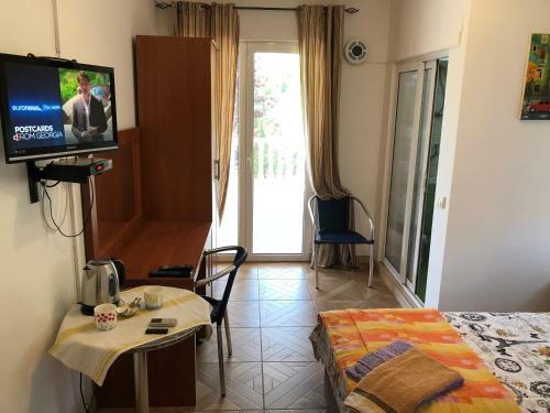 Axenia Hotel