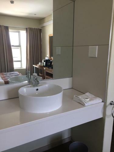 Hotel River City Inn