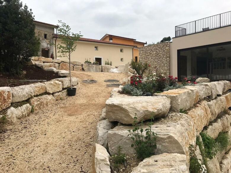 Apartamento Albergo Diffuso Sotto Le Stelle