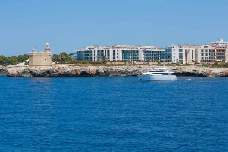 Aparthotel Ferrer Skyline