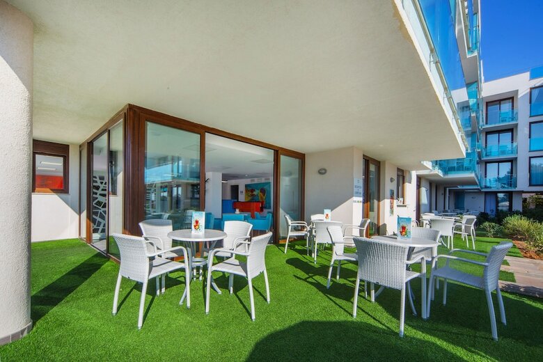 Aparthotel Ferrer Skyline