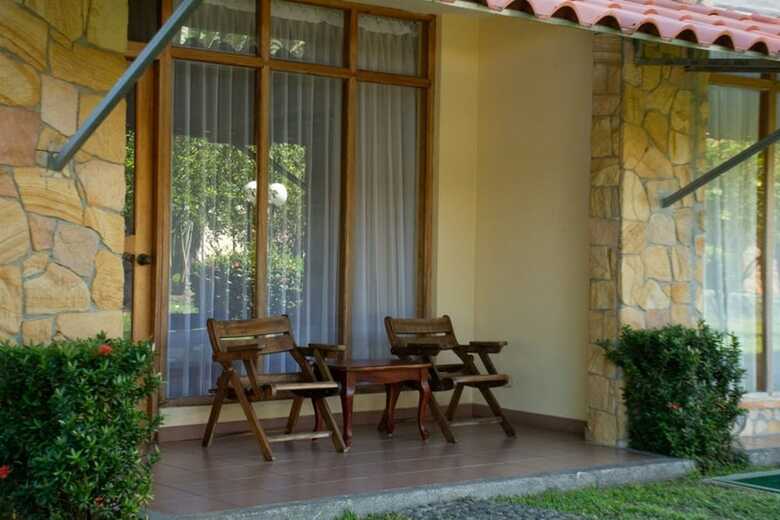 Hotel Amapola (.)