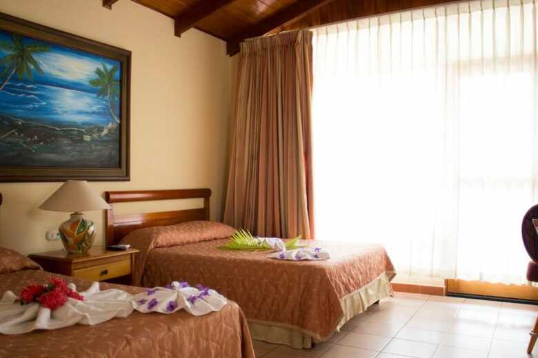 Hotel Amapola (.)