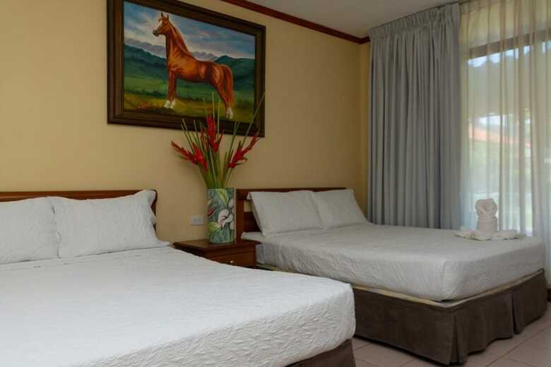 Hotel Amapola (.)
