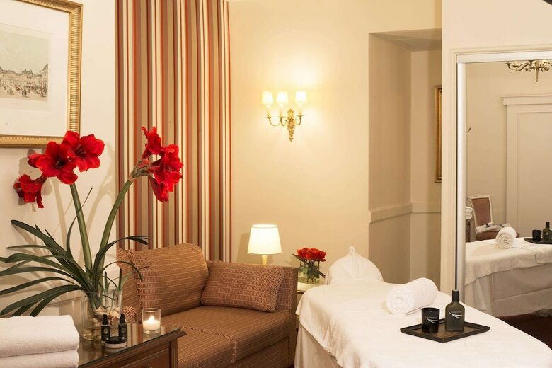 Hotel Mayfair Paris