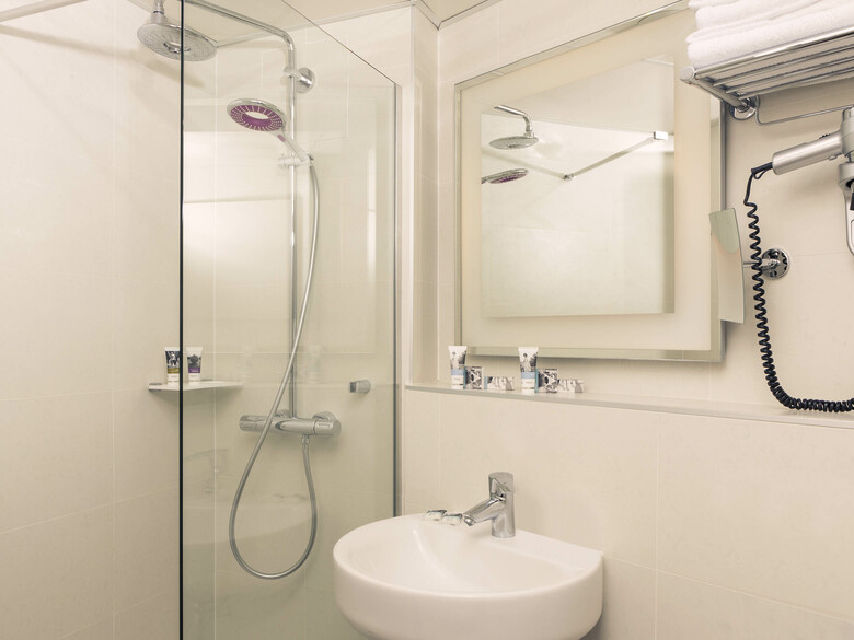 Hotel Mercure Raspail Montparnasse