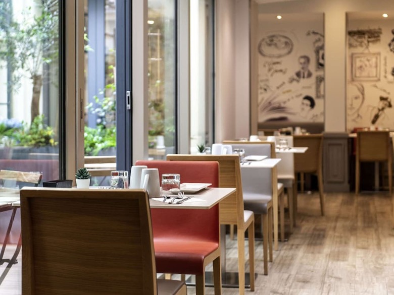 Hotel Mercure Raspail Montparnasse
