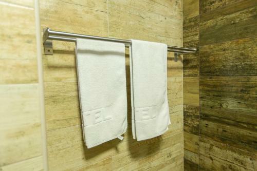 Hostal Amaro Rooms