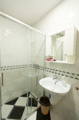 Hostal Amaro Rooms