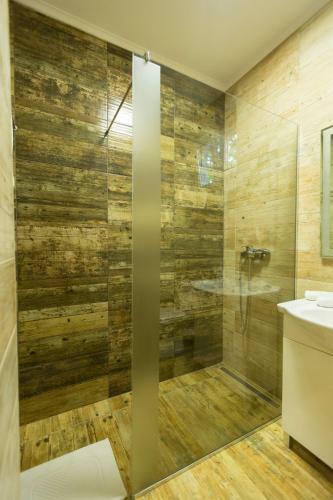 Hostal Amaro Rooms
