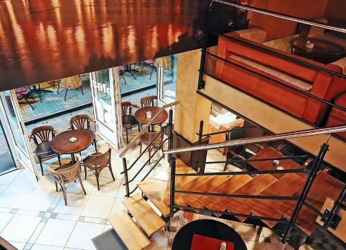 Hostal Amaro Rooms