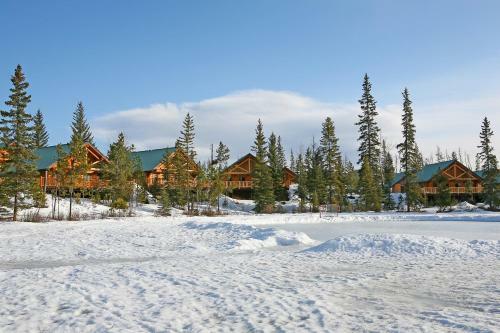 Hotel Lac Le Jeune Wilderness Resort