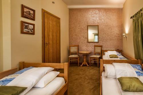 Hostal Guest Accomodation Konak
