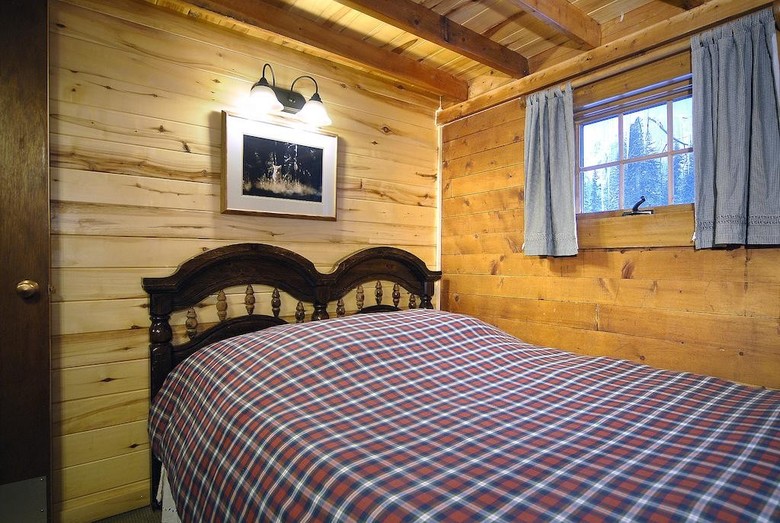 Hotel Pioneer Guest Cabins