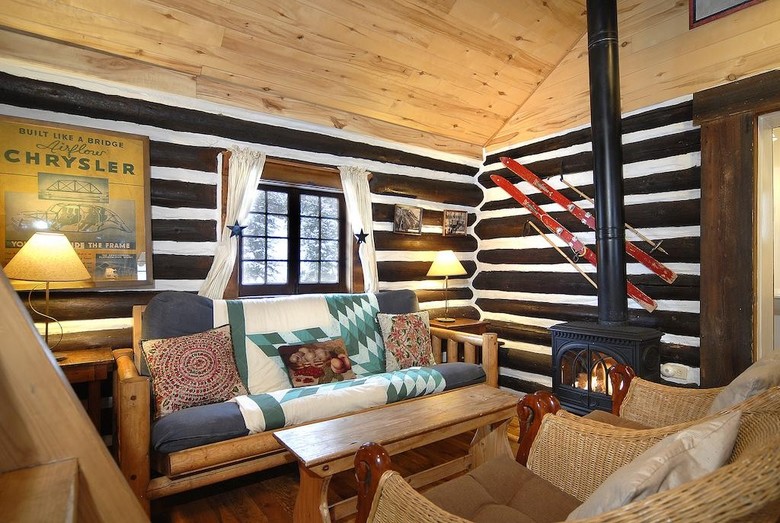 Hotel Pioneer Guest Cabins