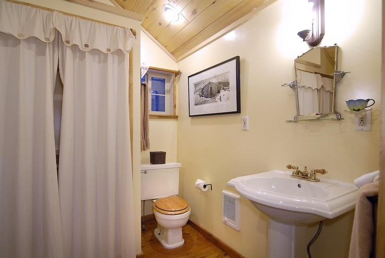 Hotel Pioneer Guest Cabins