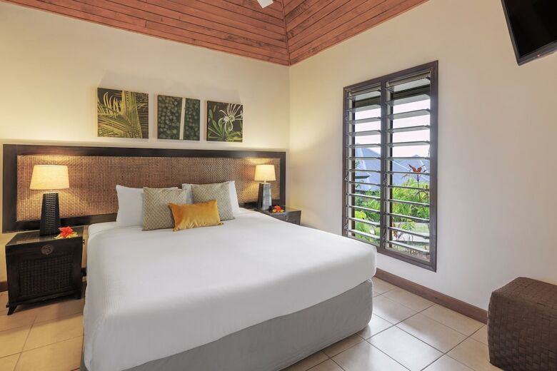 Hotel Mangoes Resort