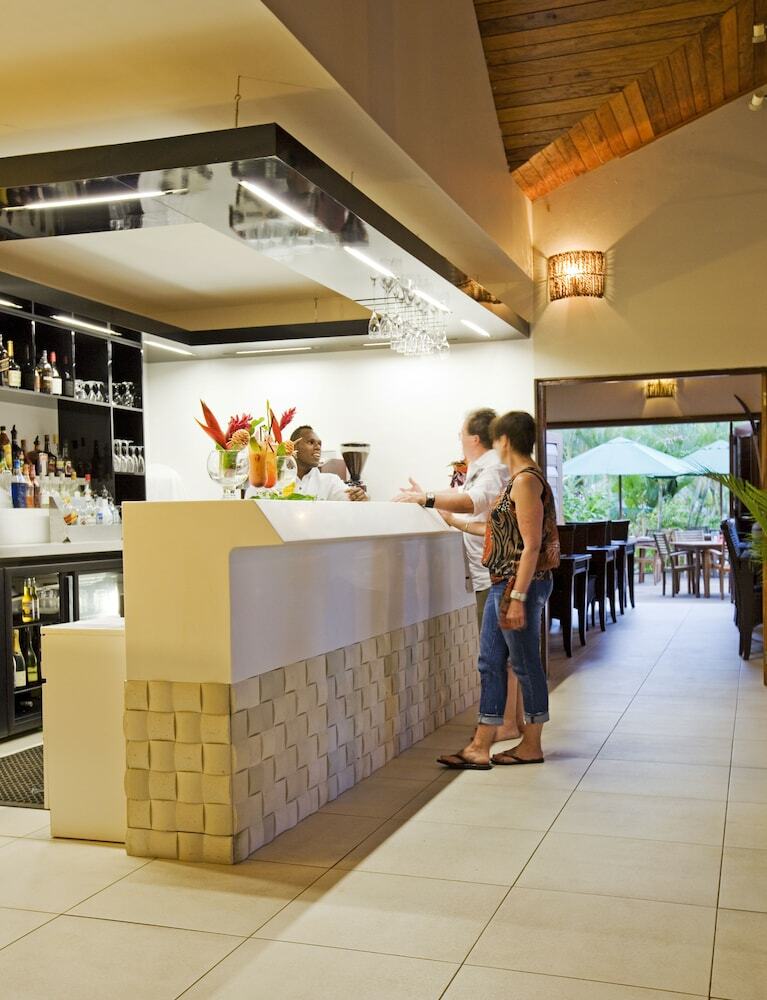 Hotel Mangoes Resort