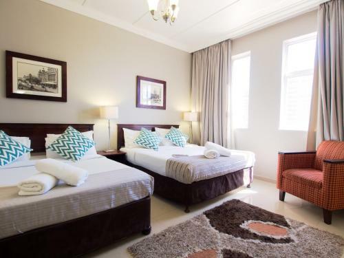 Albany Hotel
