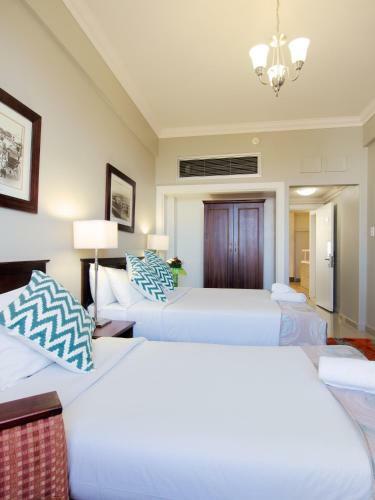 Albany Hotel