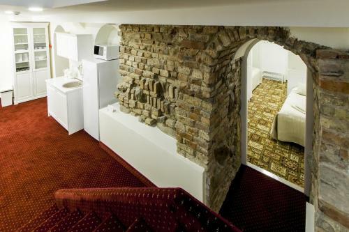 Real House Apartments
