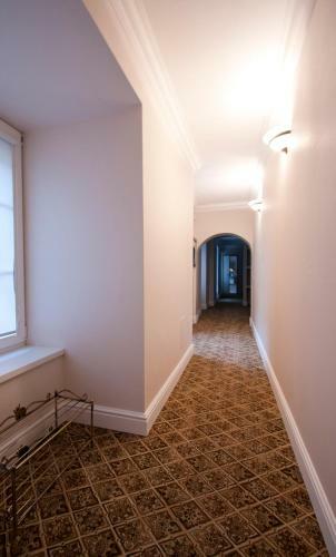 Real House Apartments