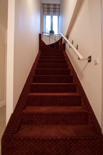 Real House Apartments