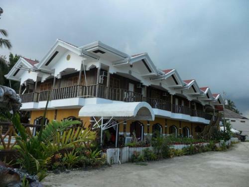 Hotel Villa Limpia Beach Resort