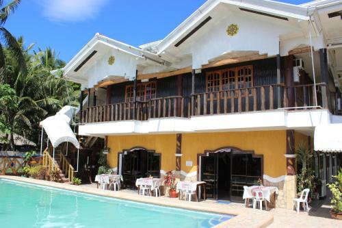Hotel Villa Limpia Beach Resort