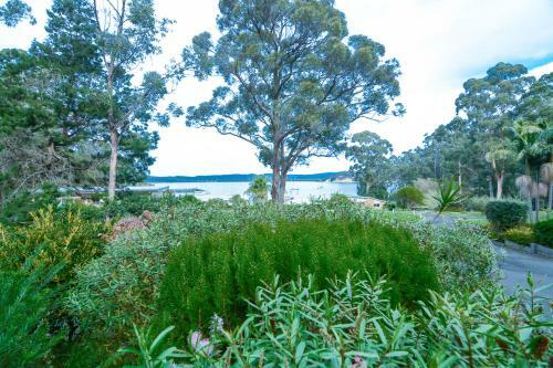 Quarantine Bay Beach Cottages