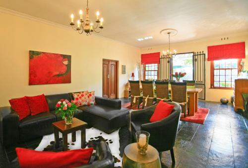 Hostal 4-heaven Guest House