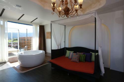 Follow Me Designed B&B