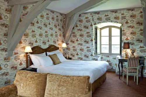 Hotel Chateau De Lalande