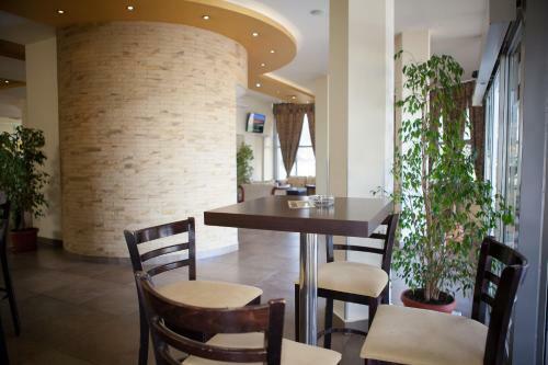 Hotel Grand