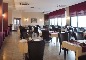 Hotel Harbourview Suites