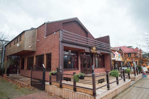 Hostal Elnio Ragas