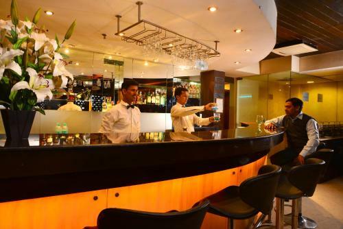 Hotel Shanti Palace West
