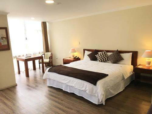 Hotel Pinar Del Lago