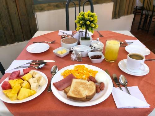 Hotel Pinar Del Lago