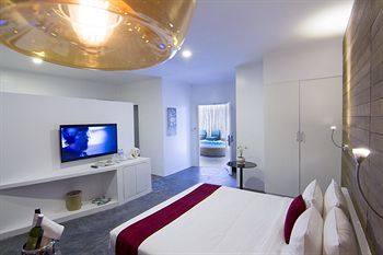Le Blanc Boutique Hotel